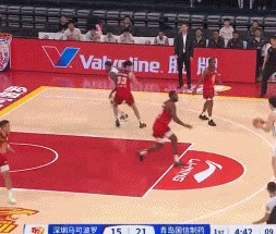 还得练🤫杨瀚森弧顶运球大意被断 贺希宁轻松上篮收下2分