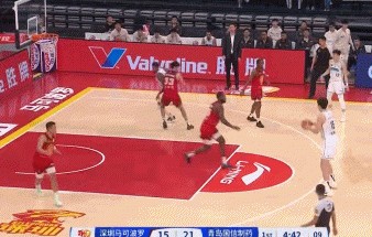 还得练🤫杨瀚森弧顶运球大意被断 贺希宁轻松上篮收下2分
