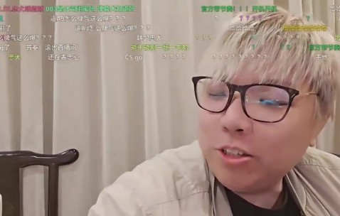 AJ挑衅狂魔开团王者荣耀被怼：除了S赛谁看？一天到晚被韩国人踩头